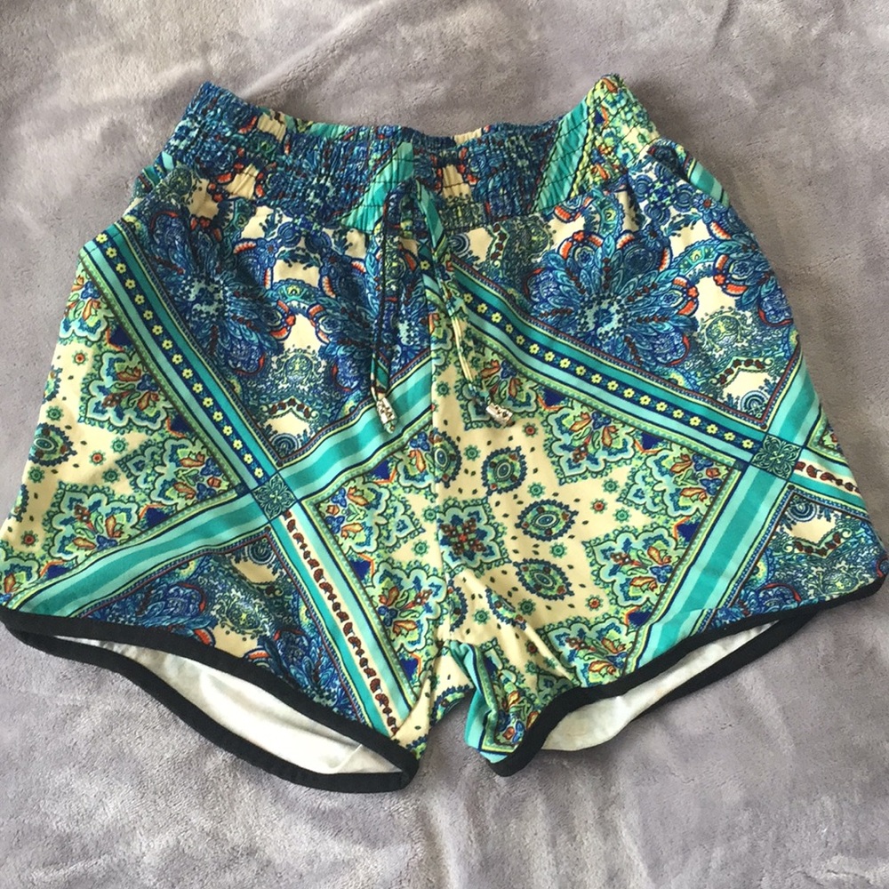 New Mix Shorts with pockets size L/XL